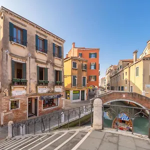 Affittacamere Casanova Ai Tolentini **